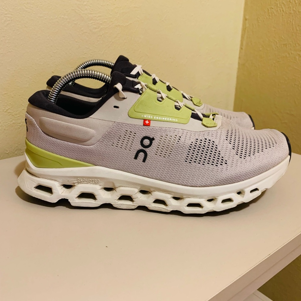 On Cloud Cloudstratus 3 Lime Grey Comfort Low Running Shoes Womens Size 9.5